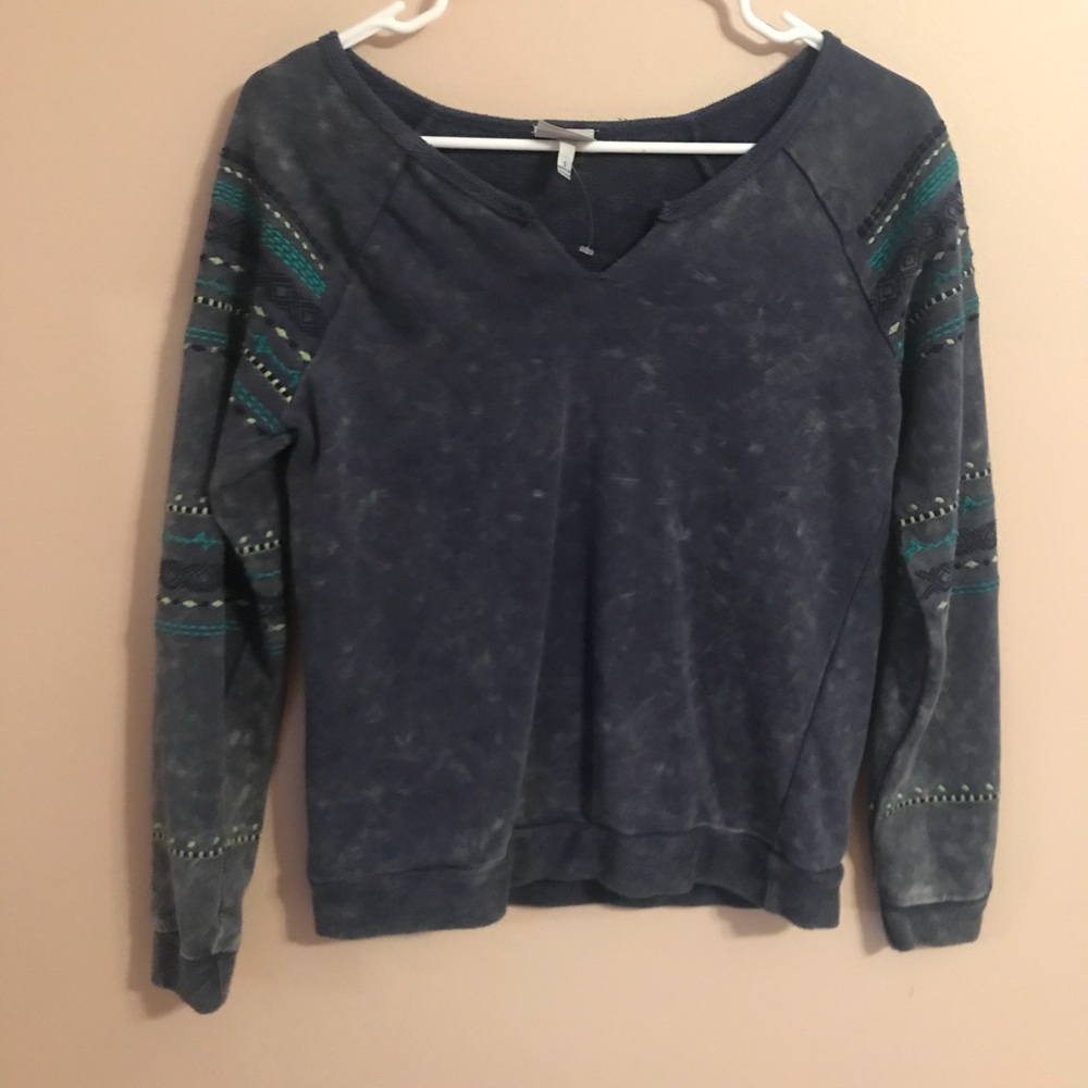 Long sleeve design sweatshirt